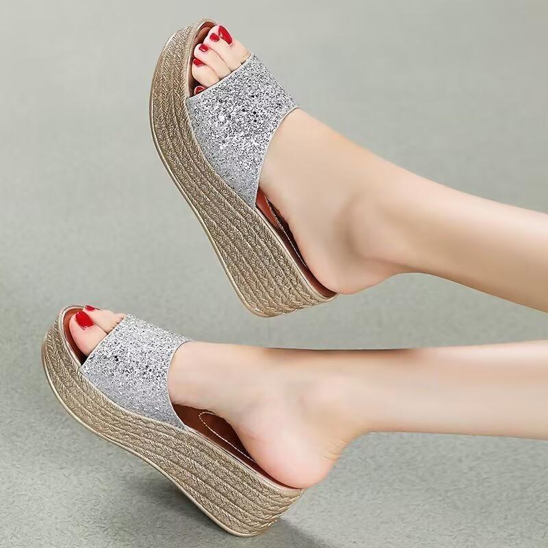 Round head slippers women's thick-soled wedge heel outer wear summer new fashion muffin flat-bottomed one-word sandals women's shoes