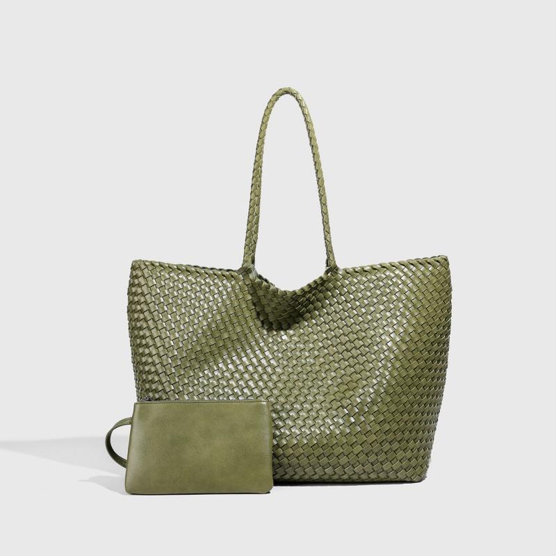 2025 New Fashionable Large-capacity Pure Hand-knitted Single-shoulder Underarm Bag Niche High-end Portable Tote