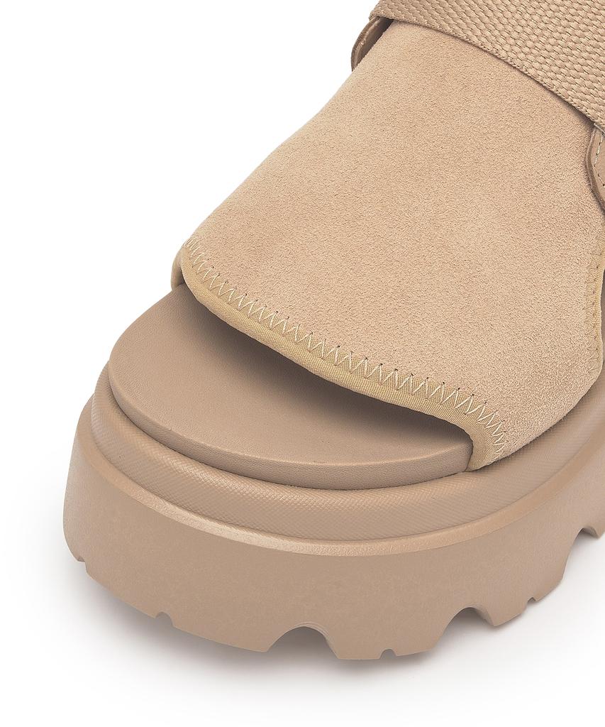 Ugg [Women] Caddy - Sand / 1156430-San