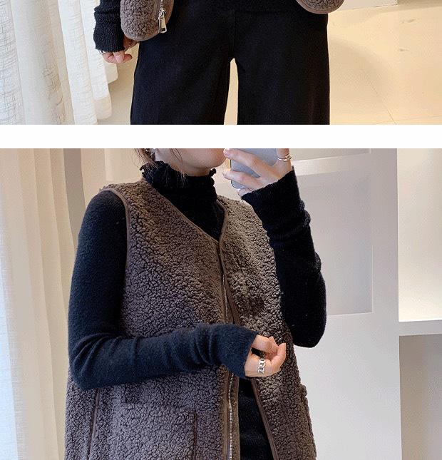 Women's 2024 Autumn/Winter Lambswool Plush Vest - Korean Style Versatile Outerwear Gilet.