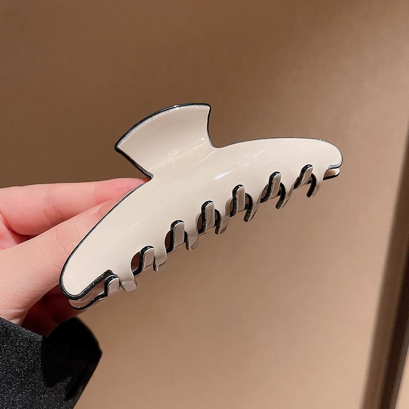 Chic Elegant Black White Acetate Geometric Hair Claws for Women Poluplar Crab Shark Catches Acrylic Clips Korean Accessories