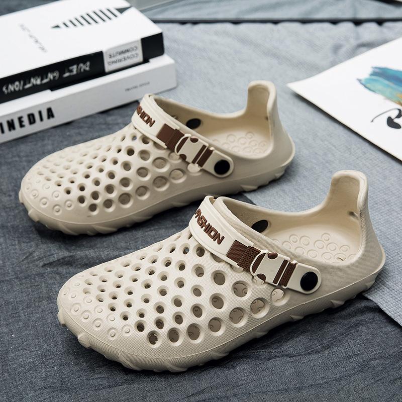Fashion Summer Men Slippers EVA Clogs Sandals 2025 New Breathable Flat Outdoors Beach Shoes Home Leisure Sandals Fashion Summer Shoes