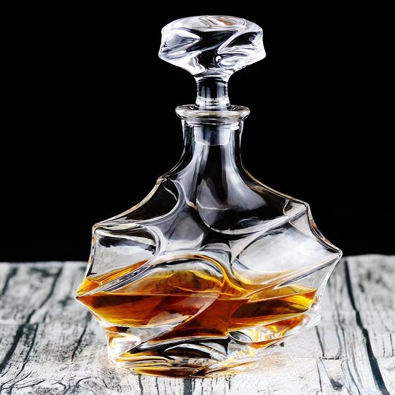 500-800Ml Elegant Whisky Wine Bottle Liquor Divider Thick Lead-Free Glass Wine Decanter Art Wine Set Distilled Beverage Pot