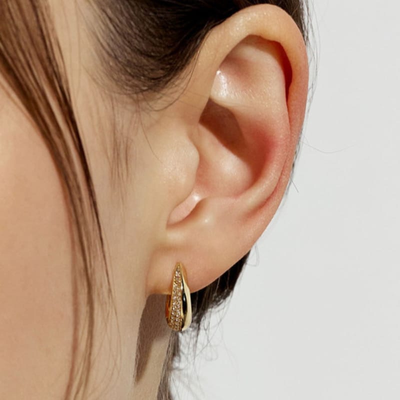 Hyeres-lor Claw Silver (Y) Half Pave One-touch Earrings S HL2E4B210Y9XXX