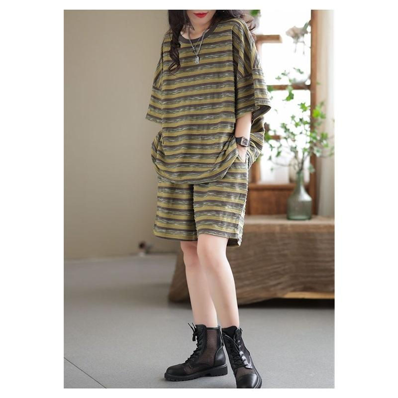 Women's Striped 2 Piece Outfits Casual Loose Short Sleeve T-shirt & Shorts Set Summer Loungewear Plus Size Homewear