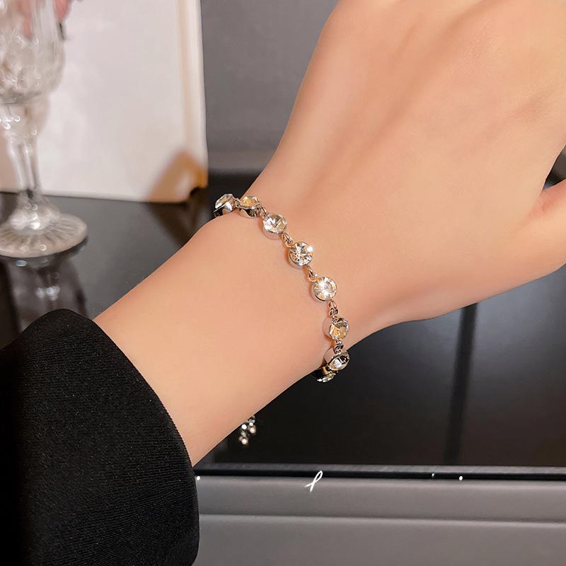 

Exquisite Crystal Zircon Adjustable Women s Bracelet