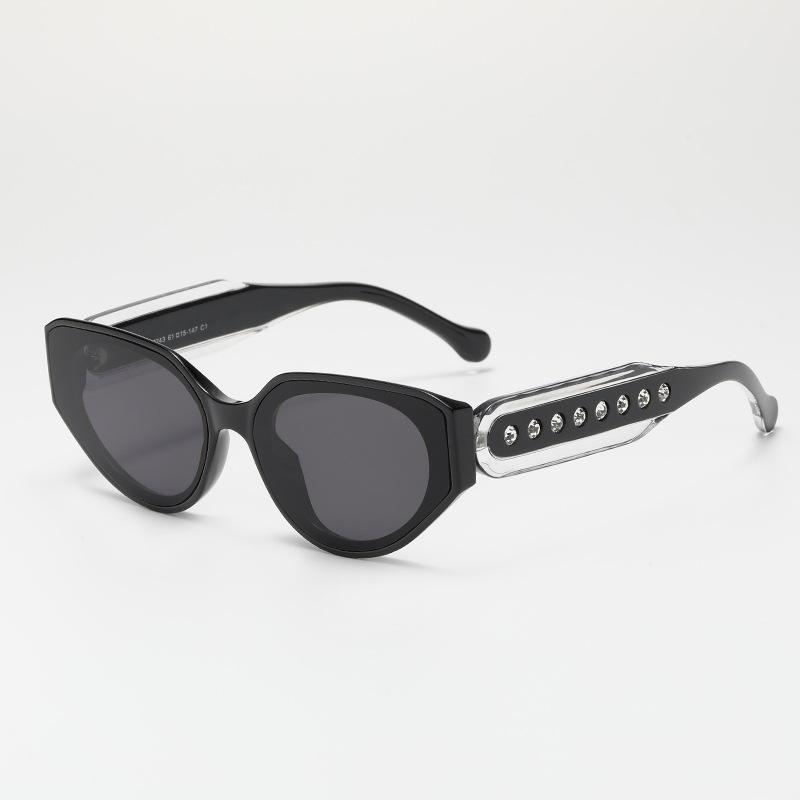 Small Designer Cat Eye Women Sunglasses Brand Side Crystal Frame Luxury Glamour Ladies Sun Glasses Uv400