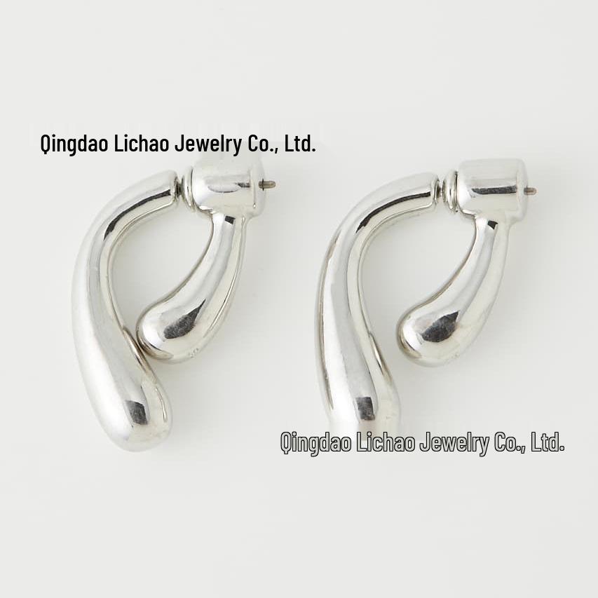 

Teardrop Gold-Plated Copper Stud Earrings - Vintage-Style Luxury with Influencer Appeal