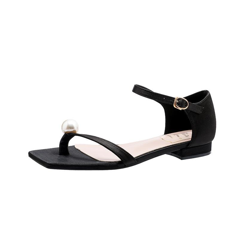 Mode 2025 Perlen Zehensteg Seidensandalen Damen Niedrige Absätze Ballerinas Schuhe Damen Knöchelriemen Sandalen Mujer Bürokleid Blockabsatz Sandalen