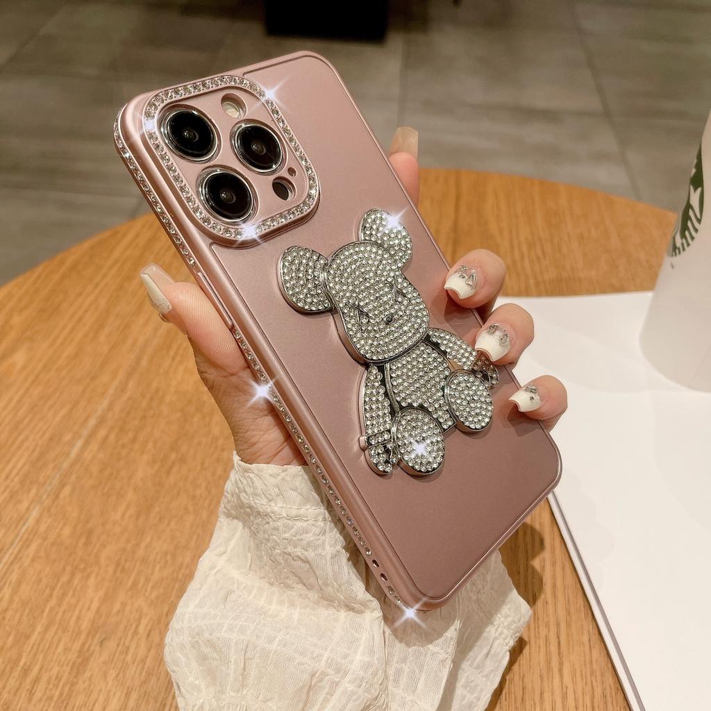 Rhinestone oil injection bear mobile phone case is suitable for Apple 16PROMAX diamond 15 anti-drop 14PRO fine hole 11/12