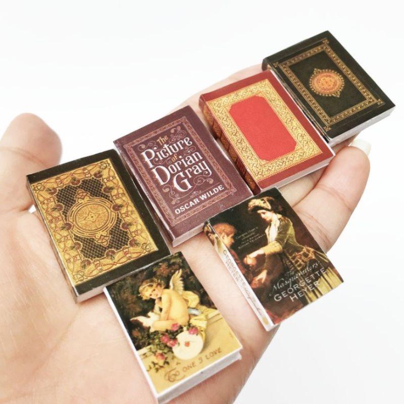 6Pcs/Set 1/12 Miniature Dollhouse Mini Magazine Book Non-Turning Retro Book Onesize