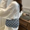 Womens Star Pattern Chain Decor Small Shoulder Bag Trendy Vintage Y2k Denim Underarm Bag Korean Star Women's Handbag Lady KTY