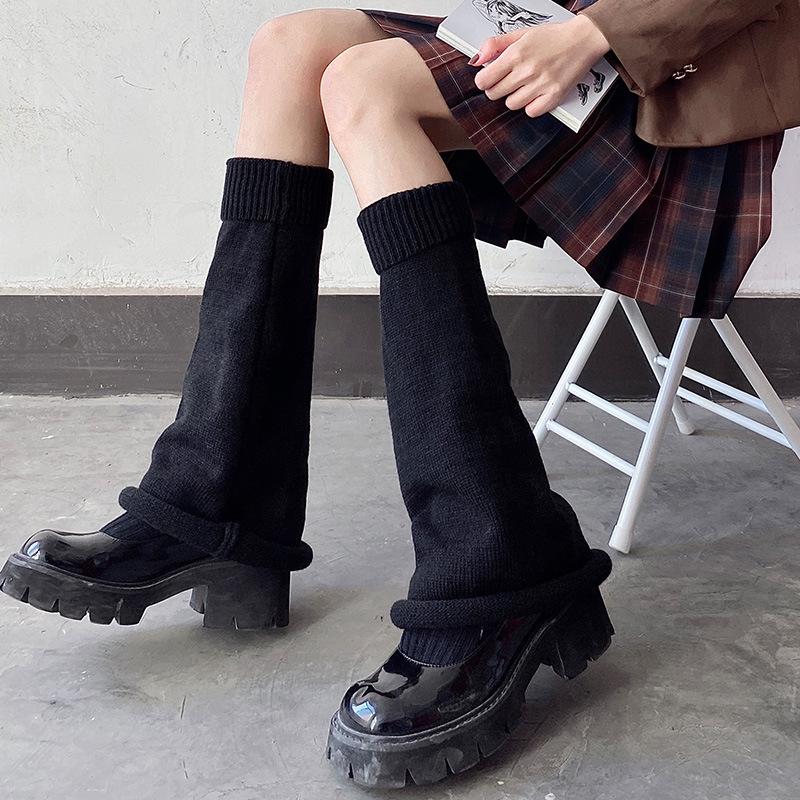 

Knitted leg warmers y2k Hot Girl Style jk Long tube socks for women, autumn style, flared striped design, slimming calf socks Average Size чорний