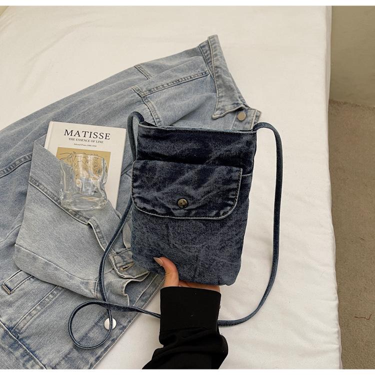 

ins retro denim shoulder bag Korean version trendy casual washed denim cloth messenger bag travel mobile phone bag small square bag