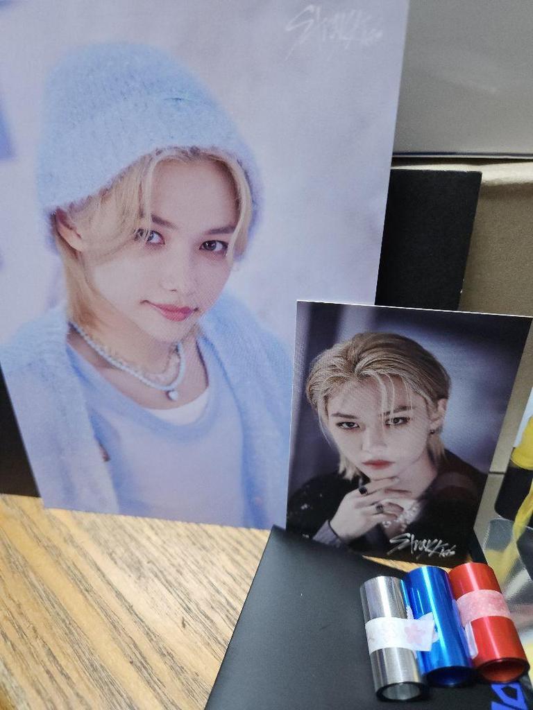 [USED] Stray Kids Filik Pogari KARMA 5-star trading cards and more
