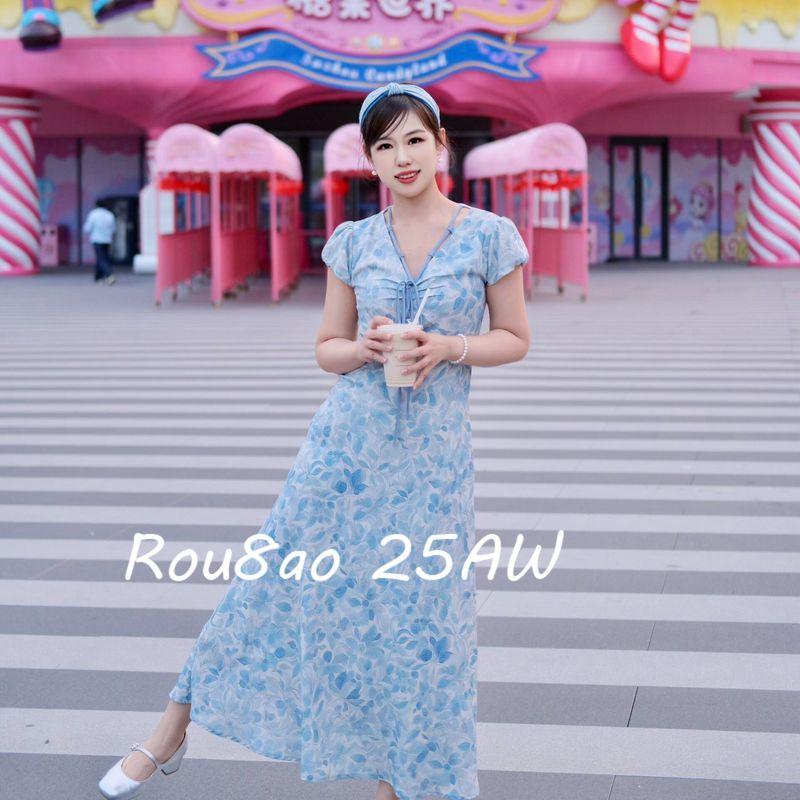

Rou8Ao Plus-Size Women s French Retro Floral Dress 2026 Summer Slimming Elegant Long Dress for Curvy Women Picture color L