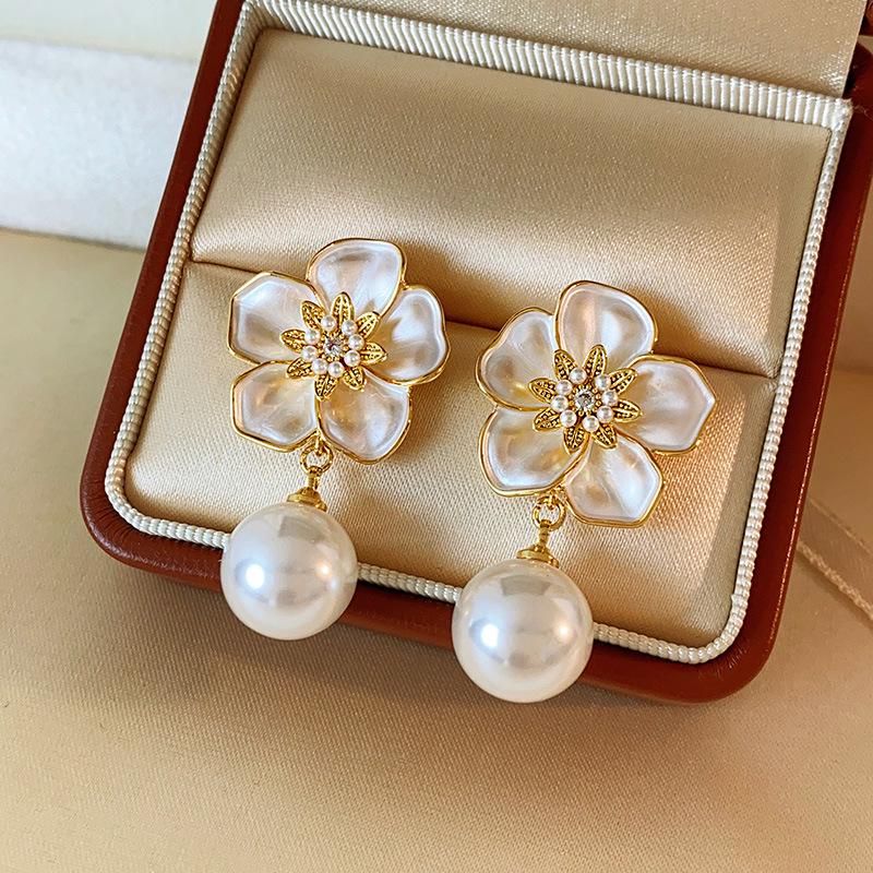 Silver Needle Droplet Flower Pearl Stud Earrings for Women - Unique, Elegant & Luxurious Design 2026.