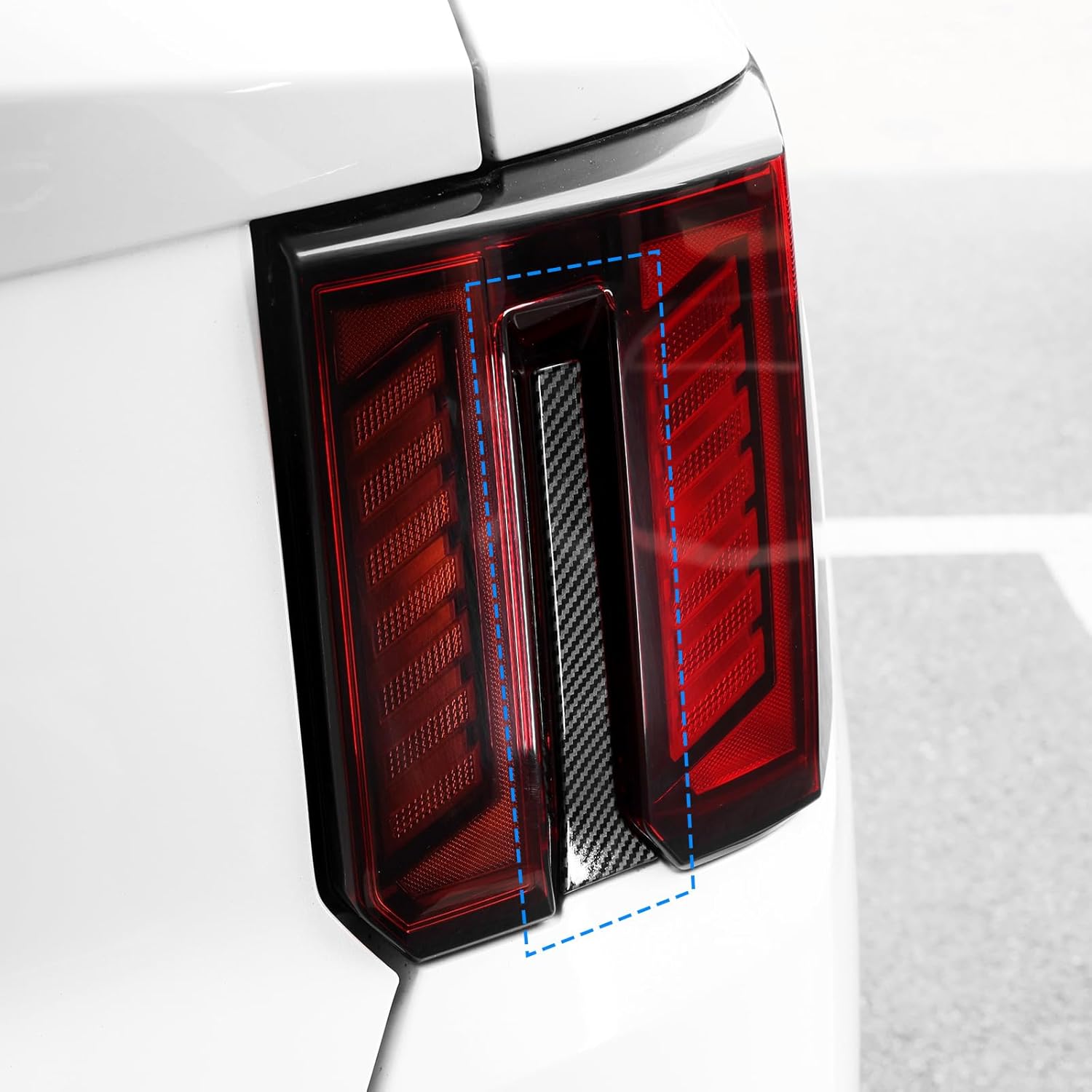 YOUTOOCAR 2PCS Tail Light Covers Trim Compatible with Kia Sorento 2024-2026 Accessories (Carbon Fiber Pattern) Carbon Fiber Pattern