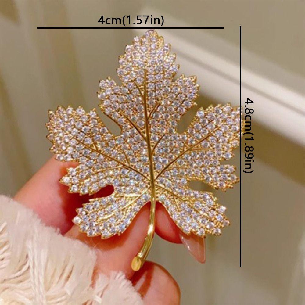 Vintage Sequin Leaf Brooch Trendy Jewelry Maple Leaf Pin Fashion Dress