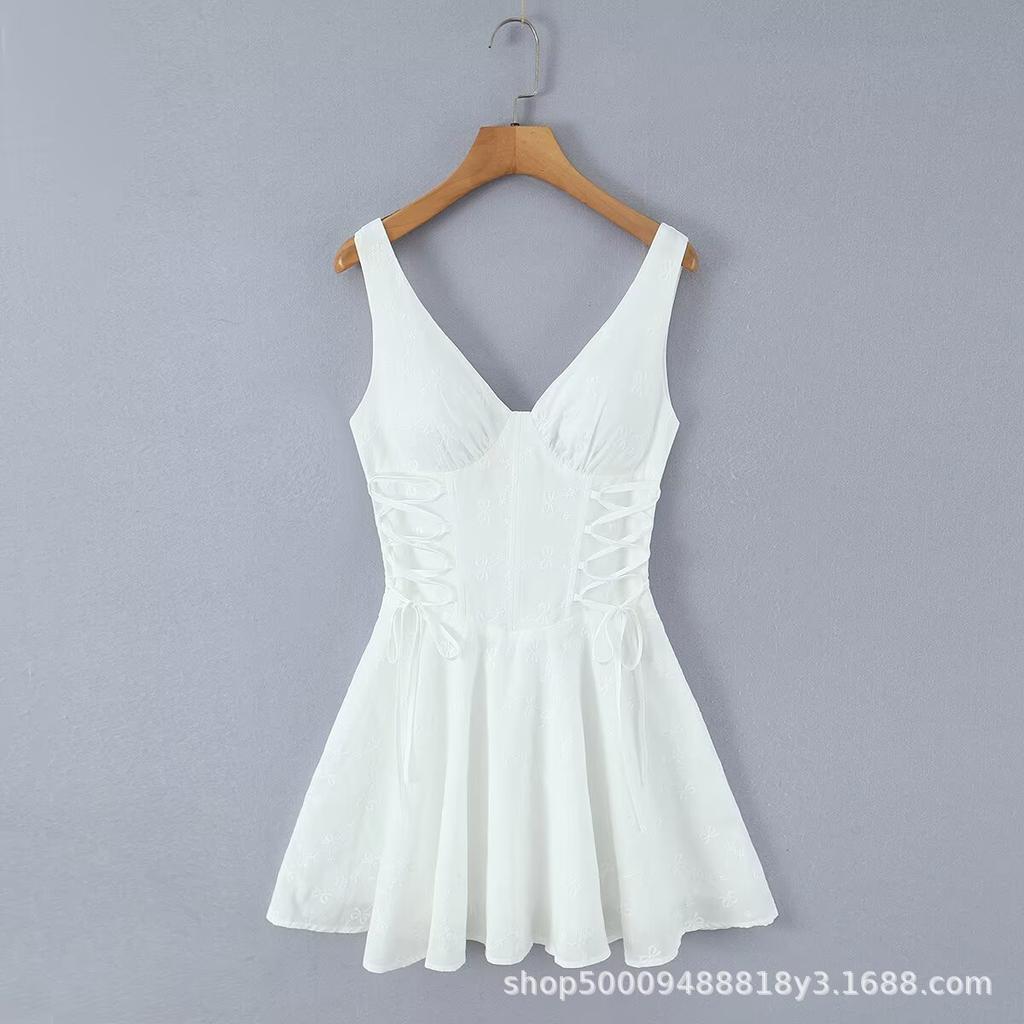 Summer niche French white embroidery sexy V-neck fishbone waist cross strap dress suspender skirt