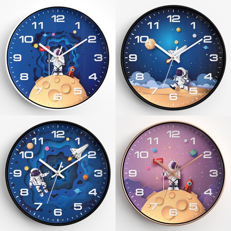 Children's Room Wall Clock Clock Cartoon Astronaut Silent Clock Bedroom Quartz Clock Home Wall Hanging 8 Inches 20CM