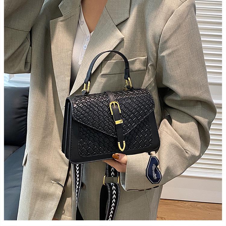 Retro Woven Textured Shoulder Bag New Fashion Trendy Geometric Square Crossbody Purse for Women