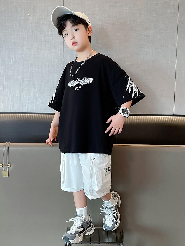 Children's clothing, boys' short sleeved T-shirt, summer clothing, 2026 new item, mid size children's summer half sleeved boys' top