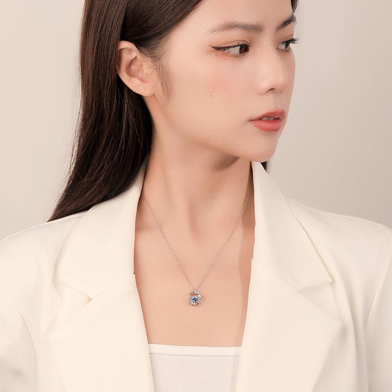Collier Cœur Battant Plume Vous Accompagne pour Femmes Design de Niche Luxe Léger Chaîne Clavicule Pierre de Lune