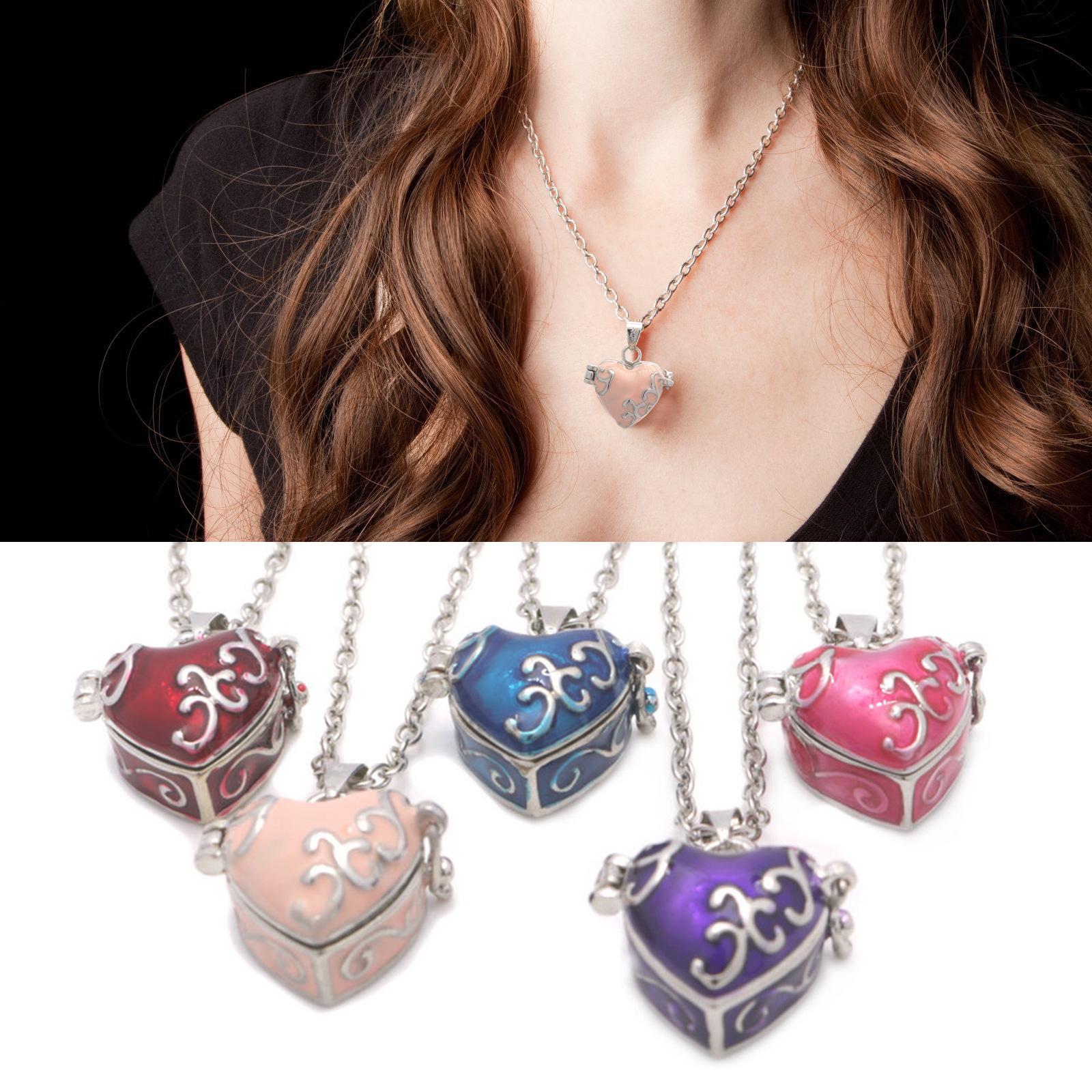 

Retro Brass Heart Pendant Necklace with Secret Compartment for Keepsakes Adjustable Neck Chain Statement Jewelry фіолетовий