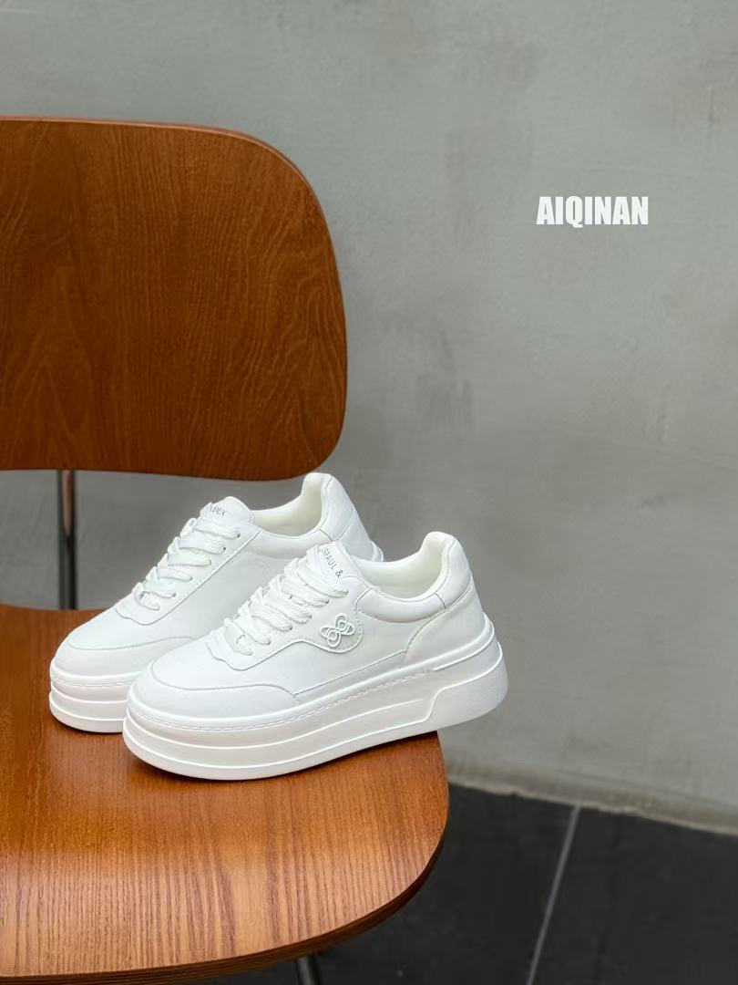 

Autumn new heightening fashionable versatile muffin platform casual sports shoes women s color matching white shoes 40
