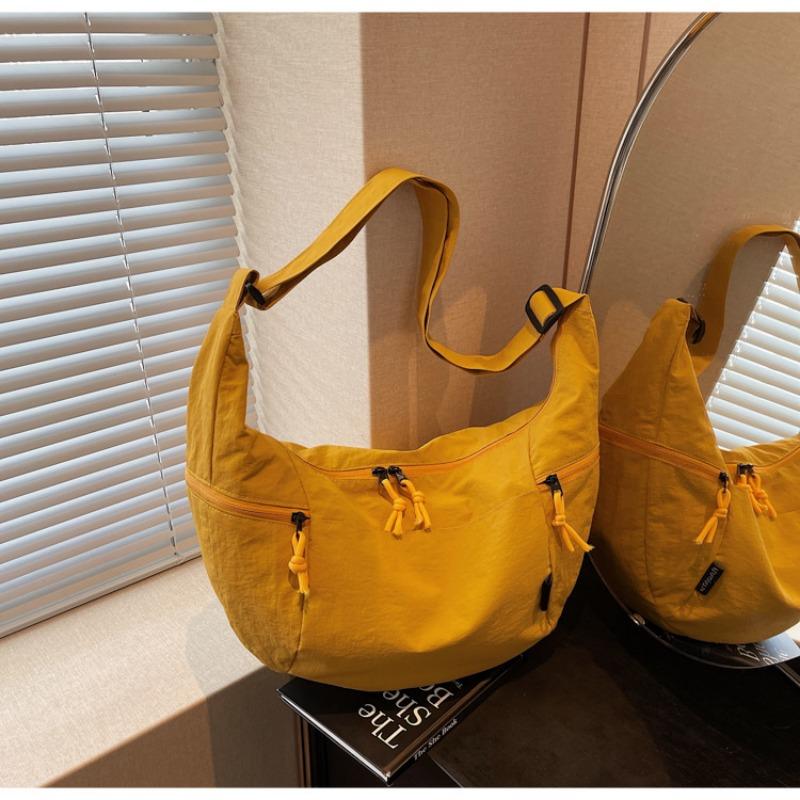 Large Capacity Casual Women's Dumpling Bag New Lightweight One Shoulder Commuter Class Student Crossbody Bag