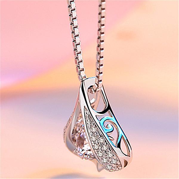 Korean & Japanese Style Heart-Shaped Water Drop Pendant Necklace for Women – Silver-Plated Clavicle Chain Jewelry