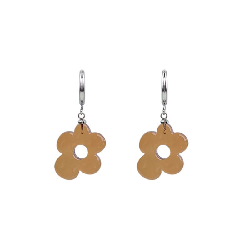 VVV Unbalanced Daisy Ring Earrings