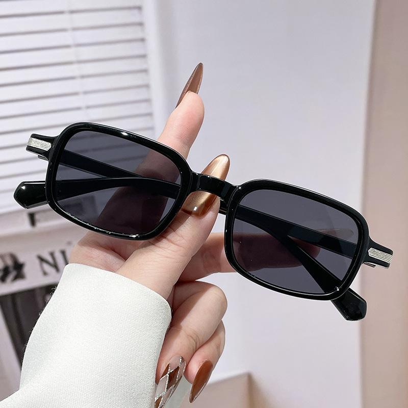 

Trendy Square Frame Sunglasses - Unisex Fashion, European-American Style, High-End Feel, Flat Lens
