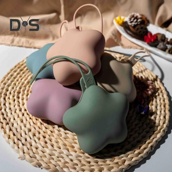 Star Shaped Pacifier Holder Case with Hanging Rope Food Grade BPA Free Portable Silicone Pacifier Protector Case