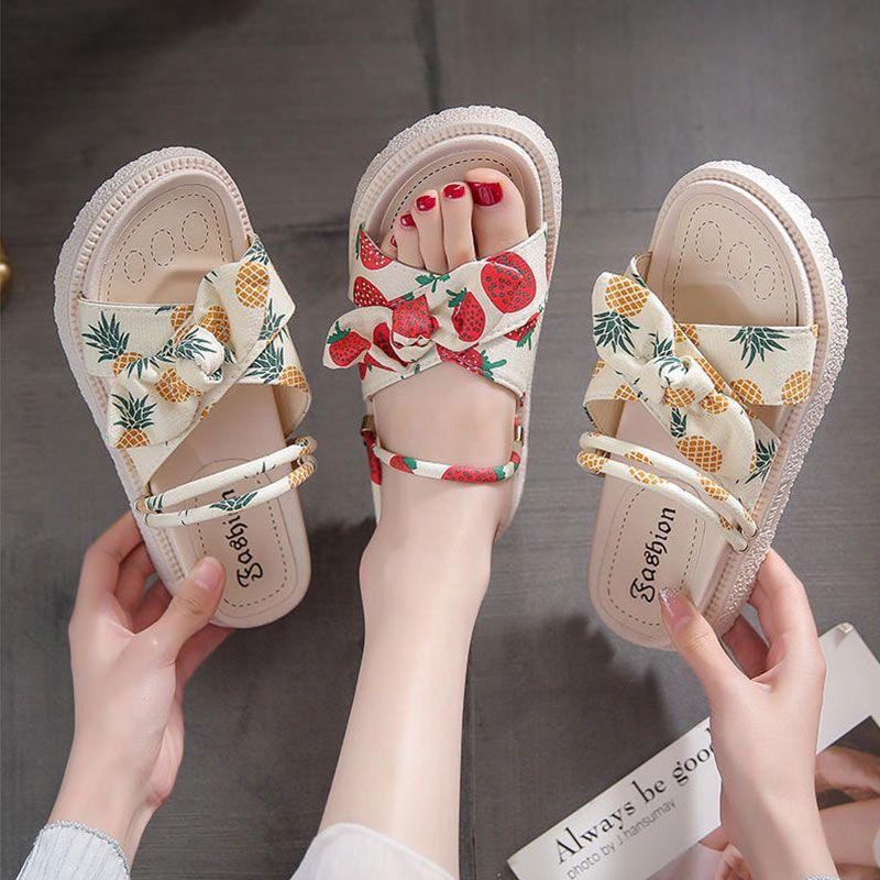Women's Cool Slippers Summer Wear 2025 New Internet Celebrity Super Fire Home Thick Bottom Stepping On Shit Seaside Beach Sandals