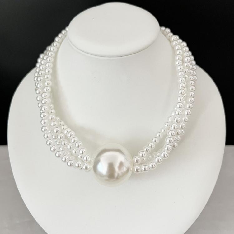 Elegant Layer Imitation Pearls Statement Necklace Large Bead Detailing For Neck Outfits