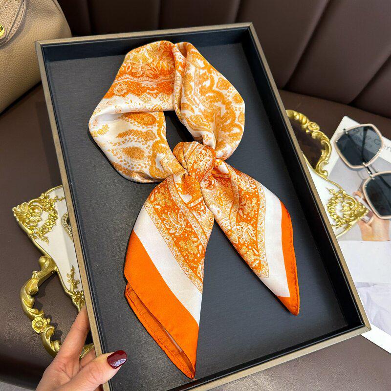 70 cm Beržų Miško Šilko Mišinio Šalikas: Moteriška pavasario/vasaros kvadratinė skarelė aliejinės tapybos stiliumi