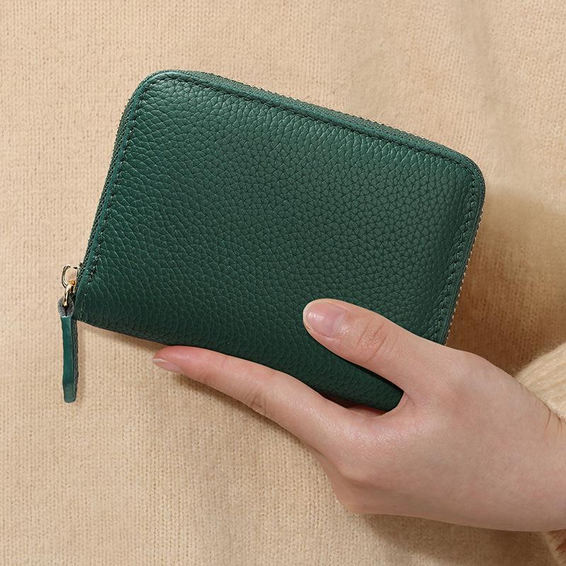 Japanese Cowhide Wallet for Men and Women – Compact Design, Large-Capacity Coin Purse