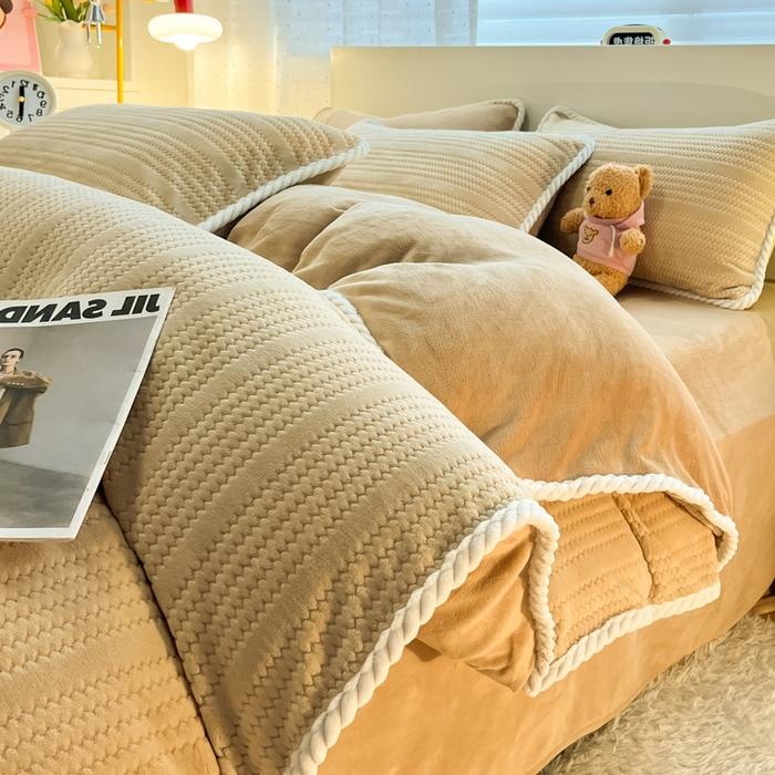 2025 new Nordic style double-sided velvet autumn and winter jacquard milk velvet four-piece quilt cover dormitory three-piece