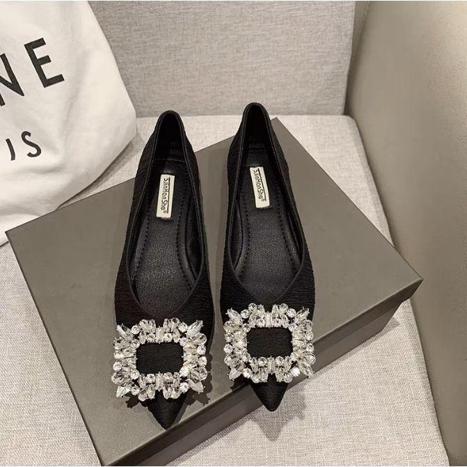 

Flat bottom shallow mouth low heel soft surface rhinestone beanie shoes night breeze gentle shoes 2025 new pointed fashion single shoes women 36