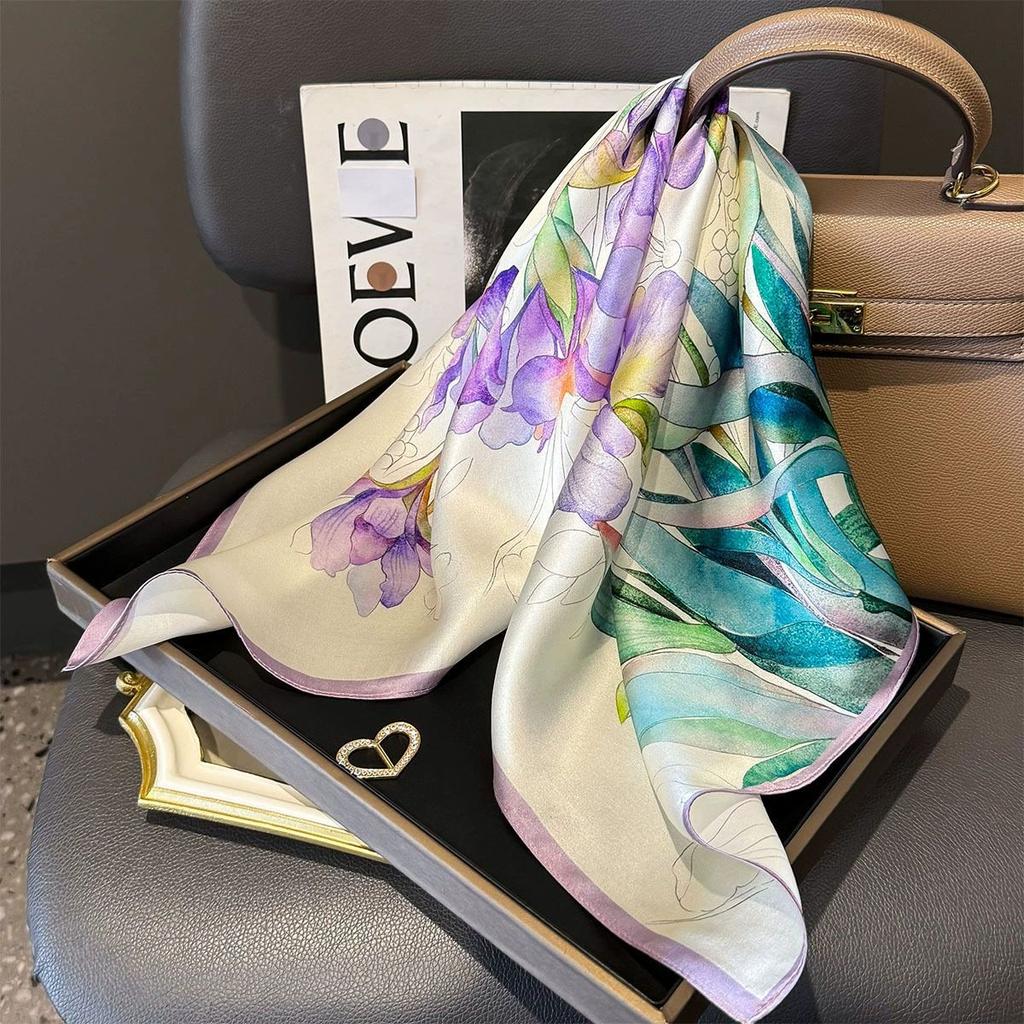 Fashion 100% Nature Real Silk Square Scarf Women Female Foualrd Neckerchief Summer Beach Scarves Shawl Bandana Hijab Pashmina
