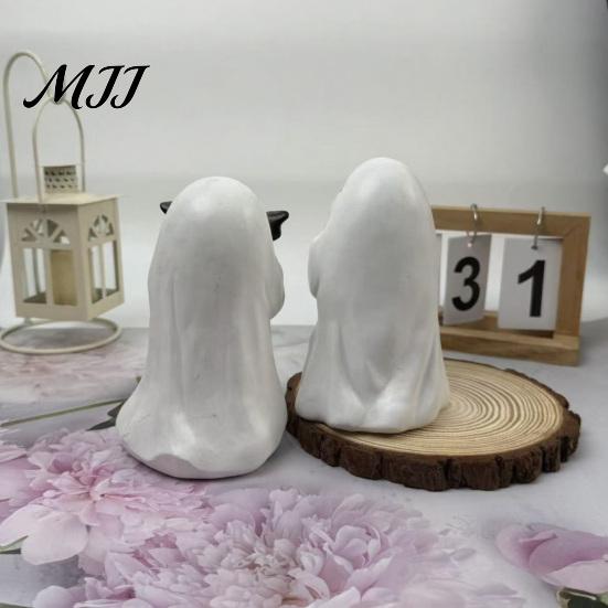 Spooky Ghost Decor Ornament, Bat Pumpkin Model Halloween Decoration, Resin Durable Ornament Figurine for Home Desktop Garden
