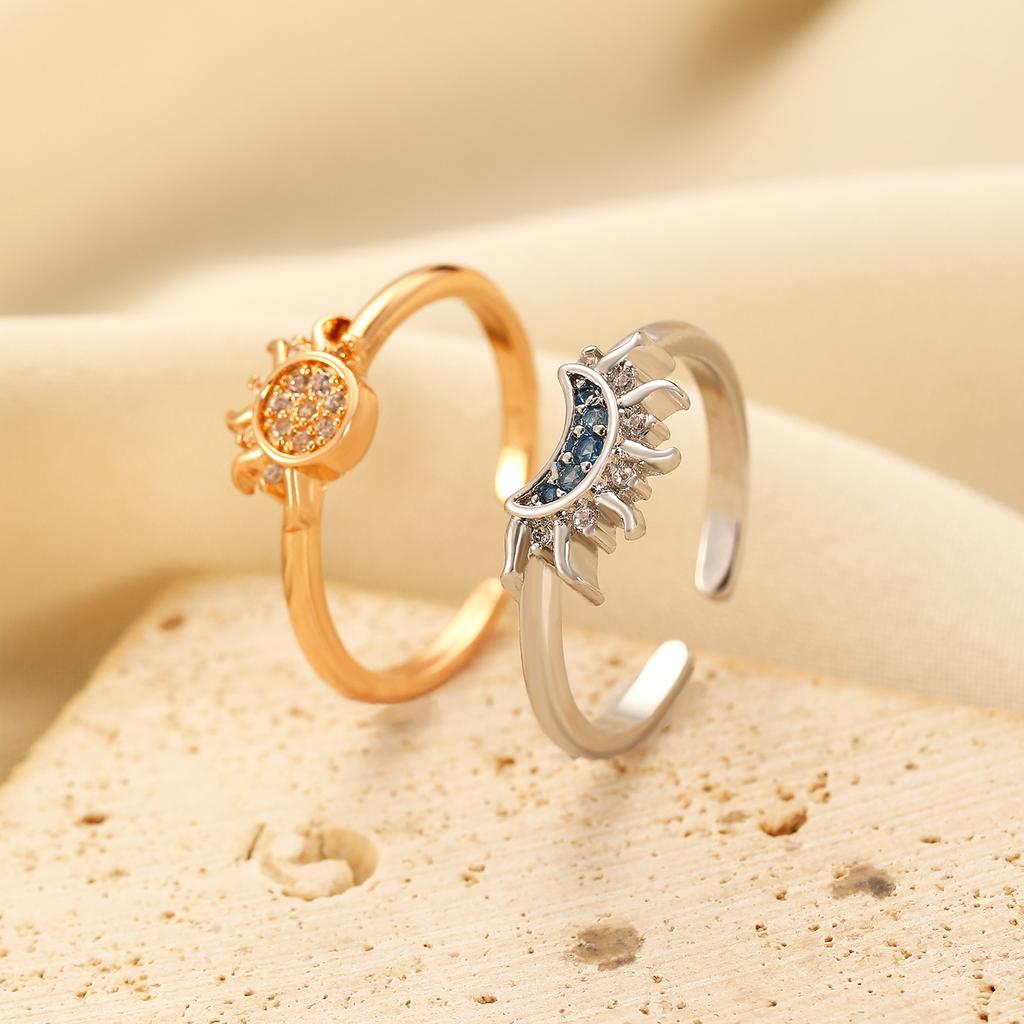 New product personality, simple design sense, sun and moon, new diamond-encrusted sun and moon couple ring ring