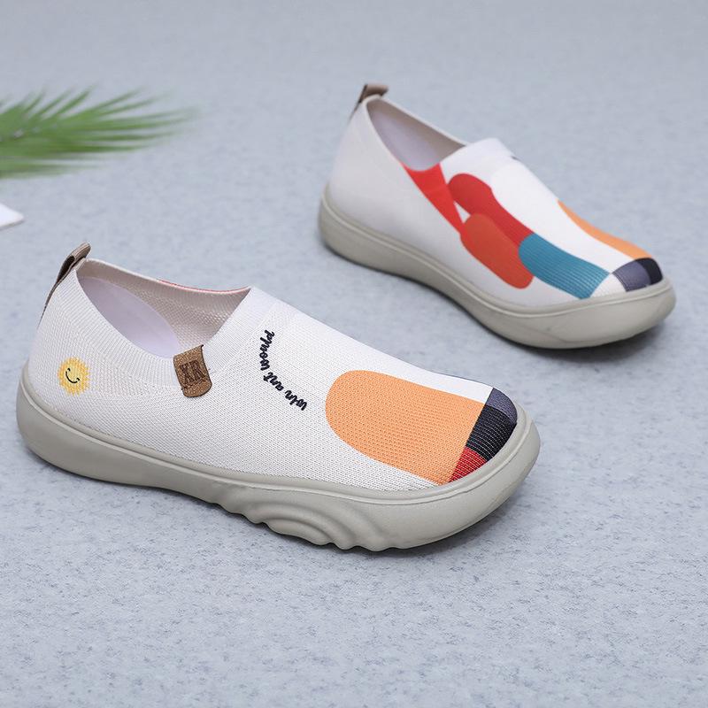 Old Beijing Spring & Autumn Fly Knit Casual Slip-on Women's Shoes - Breathable, Soft Sole, Fashionable Painted Design