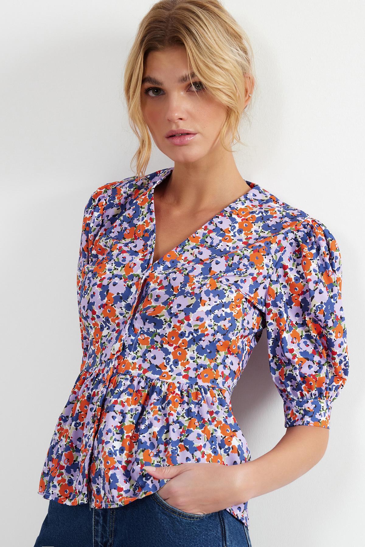 

Women s Style Shirt Purple Flower Patterned Short Sleeve Fitted Woven Shirt