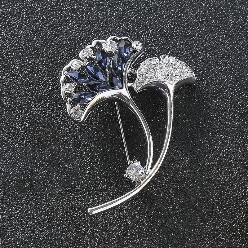 Creative Ginkgo Biloba Brooch National Niche Design Sense Pin Temperament Corsage Silk Scarf Buckle Clothing Accessories Women