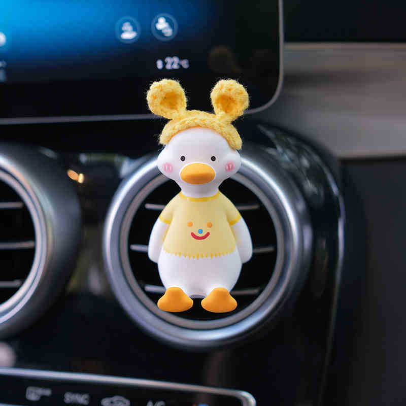 Car Accessories Internet Celebrity Duck Car Aromatherapy Perfume Car Console Decoration Supplies Girls