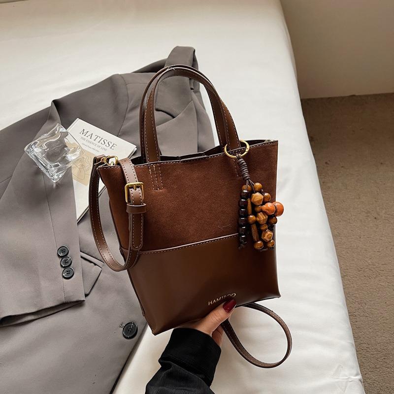 Fashion Niche High-value Handbag Women's Autumn New Large-capacity Retro Simple Shoulder Small Square Bag