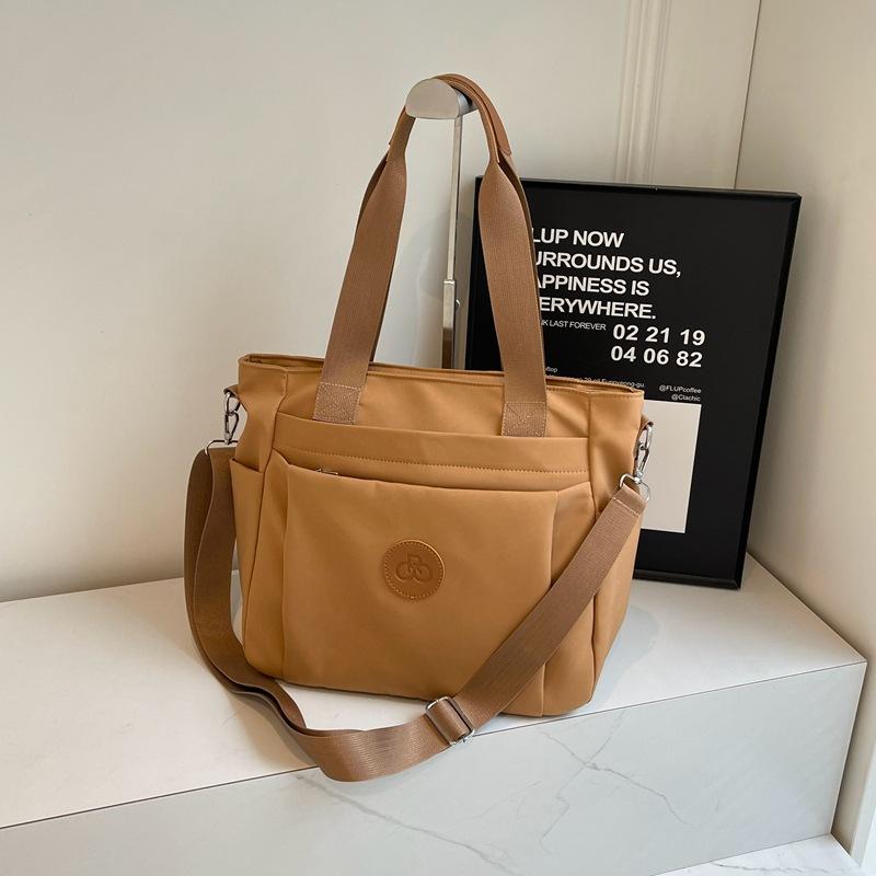 Fashion and Lightweight Portable Canvas Bag Women's 2025 New Large-capacity Casual Messenger Bag Commuter Shoulder Bag